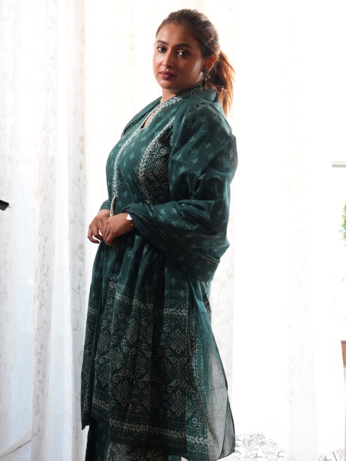 yusee vanika yusee vanika